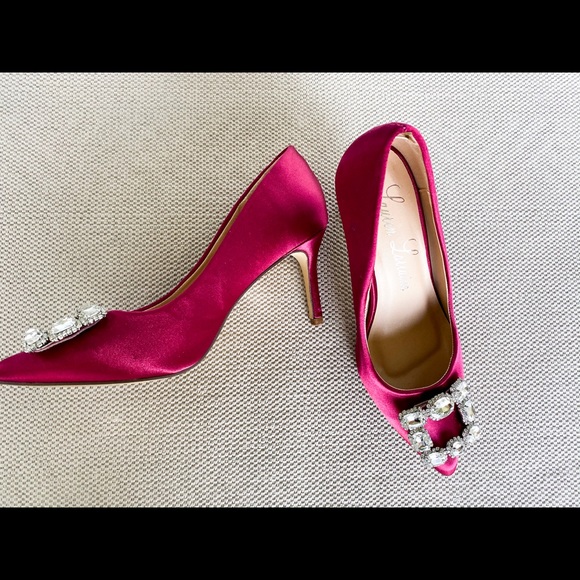 Lauren Lorraine Carolyn red pump - Picture 3 of 7